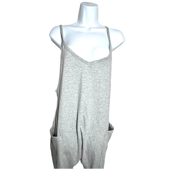 AS revival Altar d State Hang Tough sleeveless Jumpsuit size small gray NWT - Picture 4 of 10